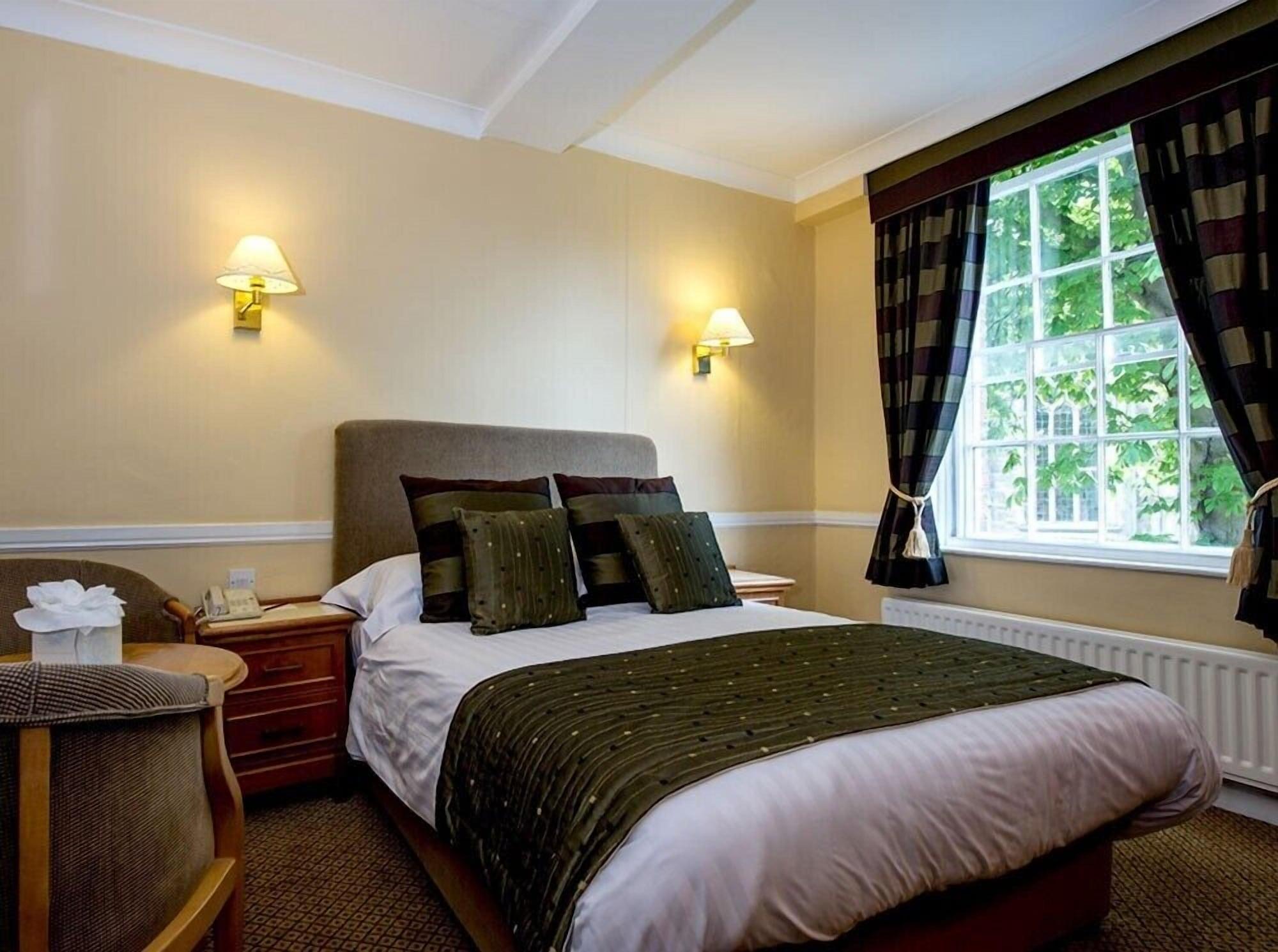 Prince Rupert Hotel Shrewsbury Bagian luar foto