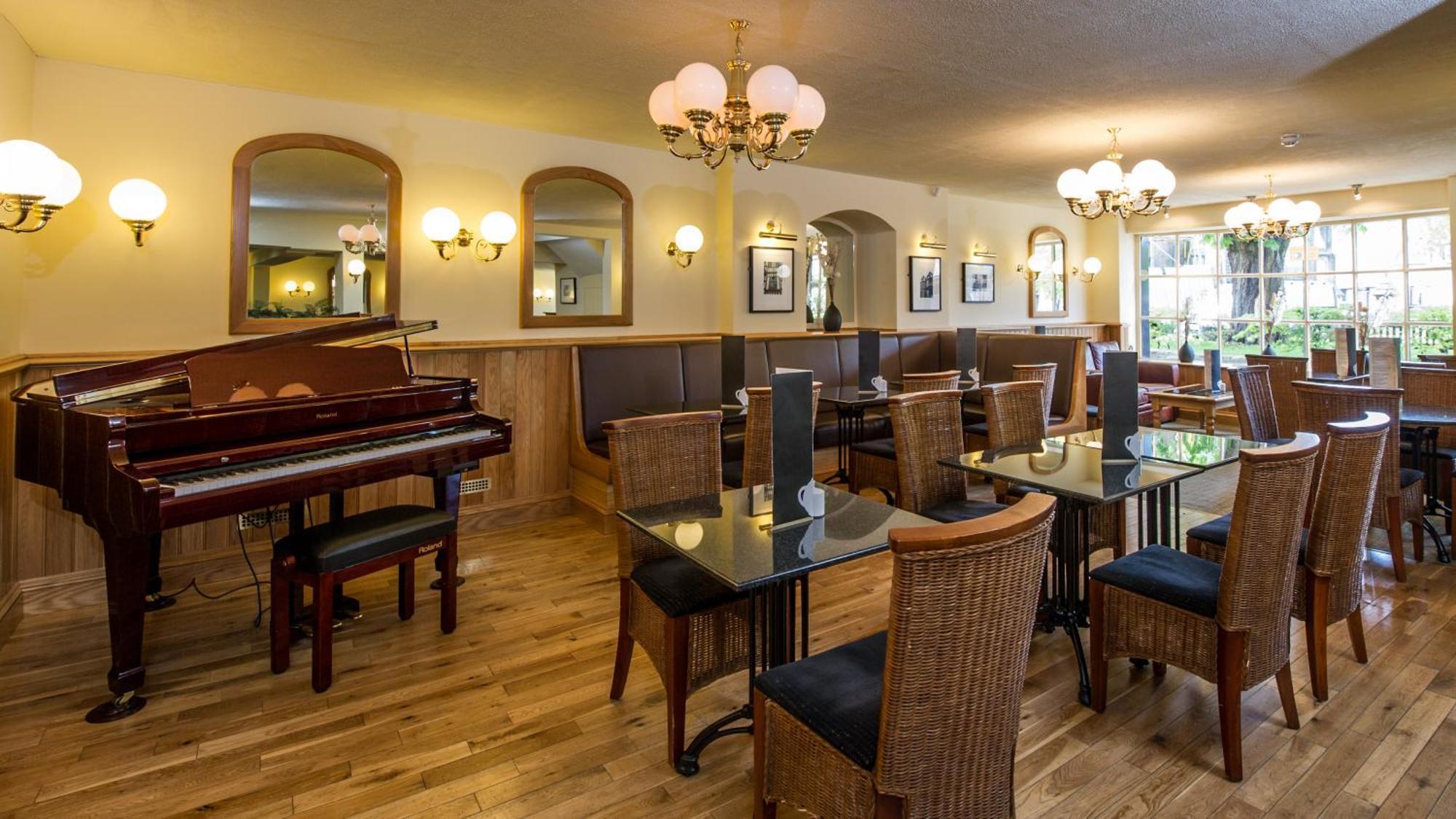 Prince Rupert Hotel Shrewsbury Bagian luar foto